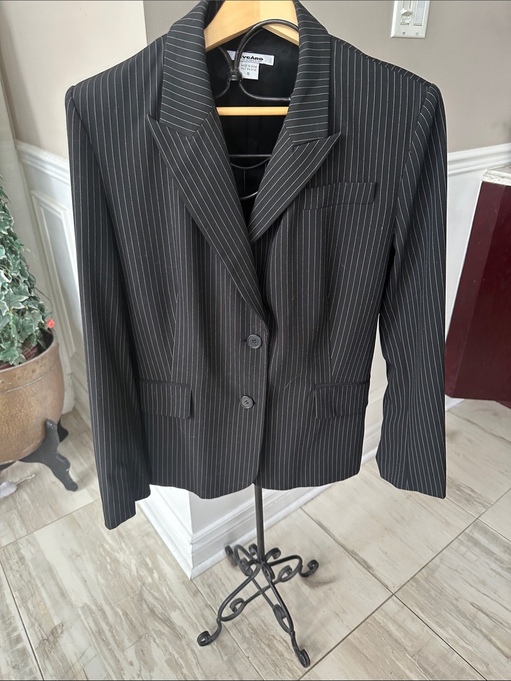 Veycard Black Pinstripe Blazer